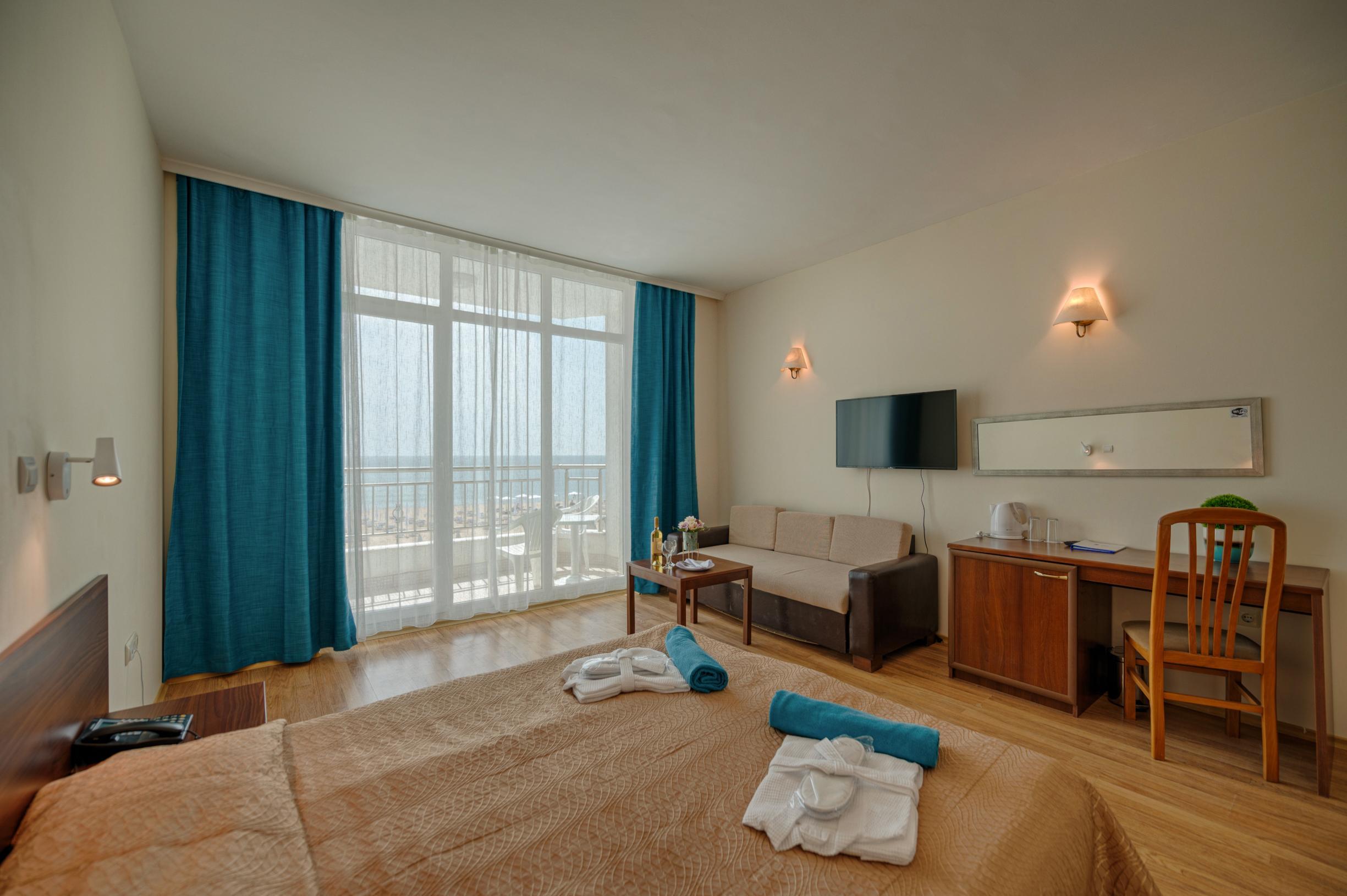 Berlin Golden Beach Hotel Golden Sands Exterior photo