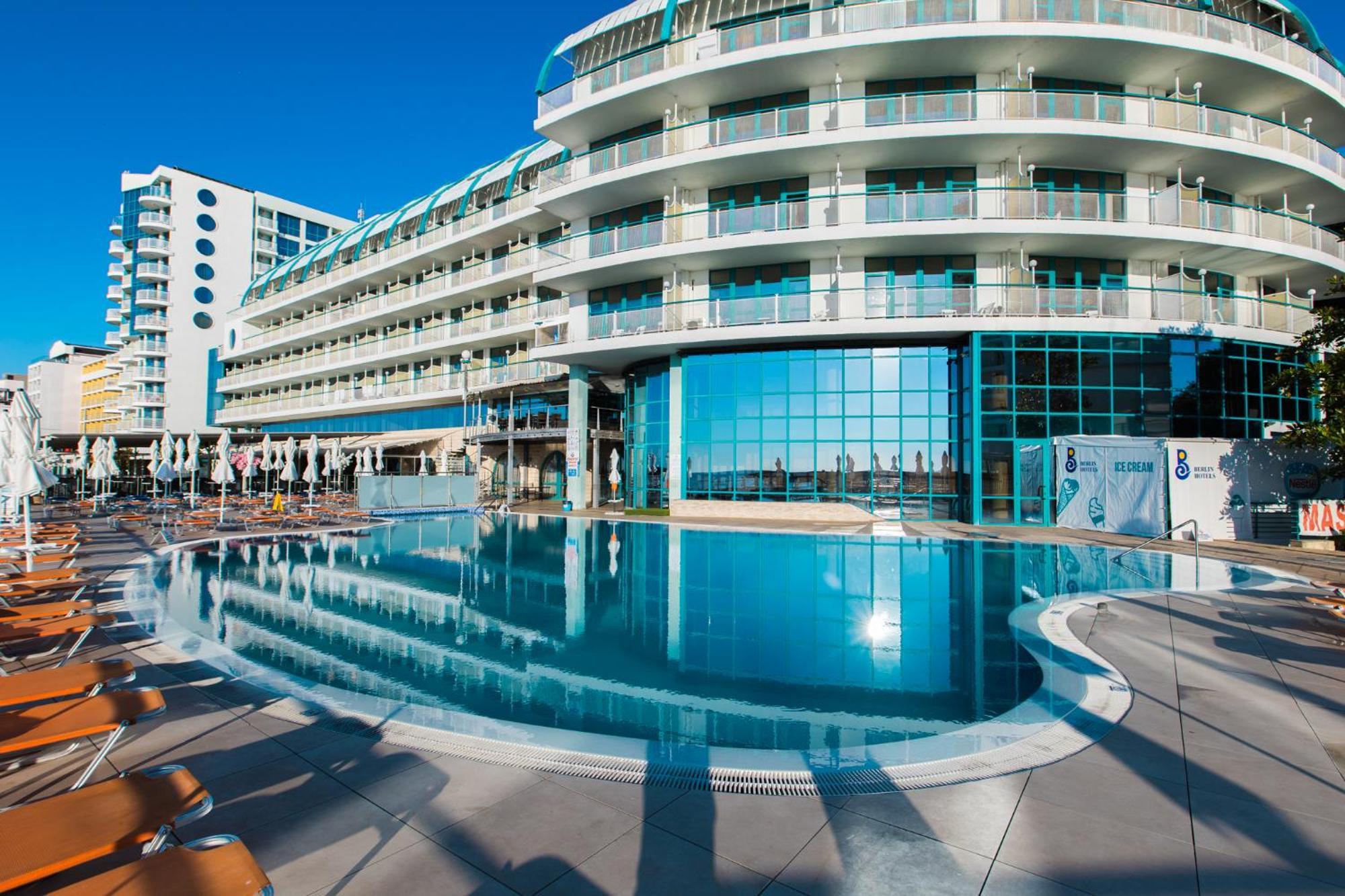 Berlin Golden Beach Hotel Golden Sands Exterior photo